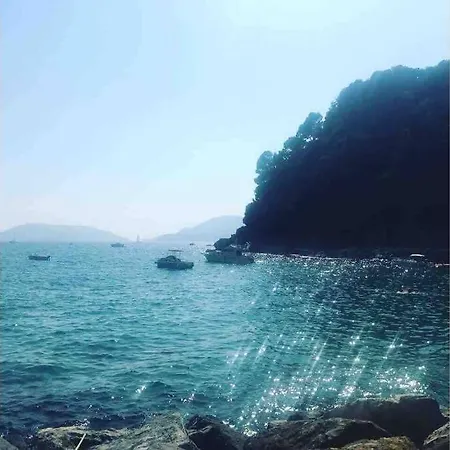 Apartment Ca Nicola On The Beach Golfo Dei Poeti San Terenzo